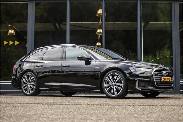 Zwart Gebruikt 2018 Audi A6 Design Stationwagen | € 32.950 (Duur) - Afbeelding 1/4