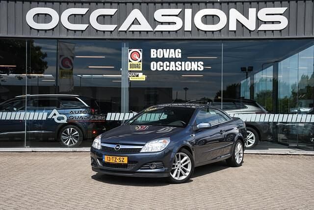 Grijs Gebruikt 2007 Opel Astra Cabriolet Enjoy Cabriolet | € 5.950 (Eerlijke prijs) - Afbeelding 1/4