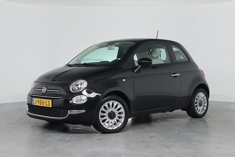 Zwart Gebruikt 2020 Fiat 500 Lounge Hatchback | € 12.395 (Eerlijke prijs) - Afbeelding 1/4