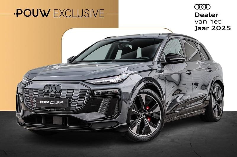 Grijs Occasion 2025 Audi Q6 e-tron S-Line SUV | € 79.900 (Duur) - Afbeelding 1/4