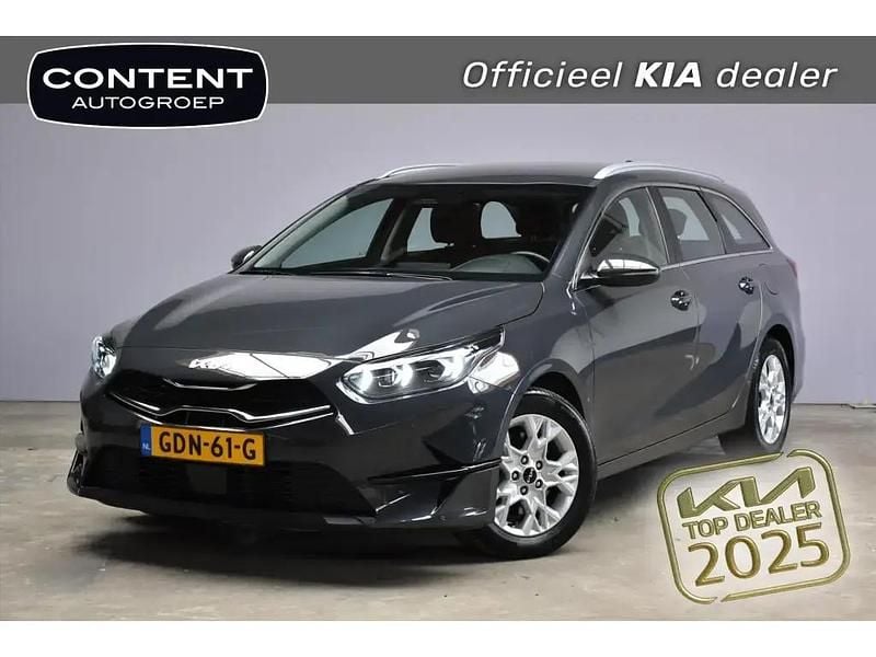 Grijs Gebruikt 2024 Kia Ceed Sportswagon Stationwagen | € 28.440 (Eerlijke prijs) - Afbeelding 1/4