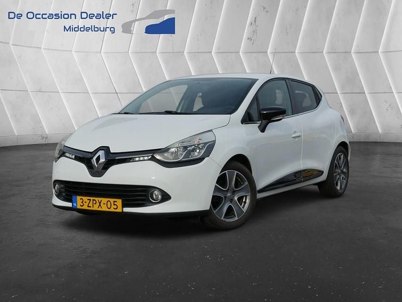Hatchback Gebruikt 2015 Renault Clio IV Night&Day Hatchback | € 6.950 (Eerlijke prijs) - Afbeelding 1/4