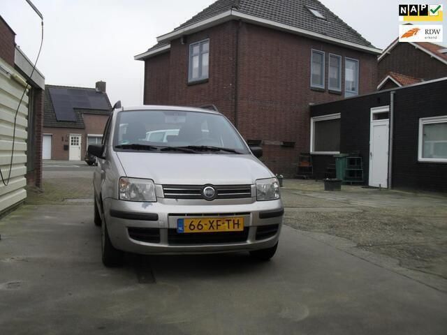 Grijs Gebruikt 2007 Fiat Panda Hatchback | € 2.950 (Duur) - Afbeelding 1/4