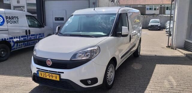 Wit Gebruikt 2016 Fiat Doblò MPV | € 7.900 (Duur) - Afbeelding 1/4