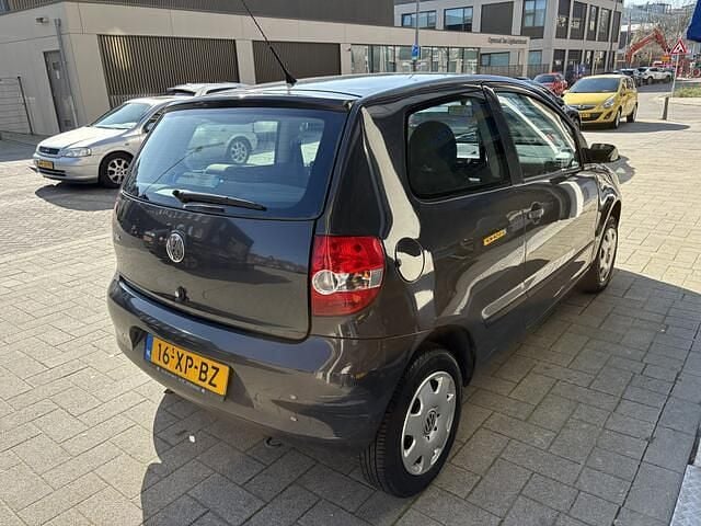 Occasion VW Fox Trendline 54 PK (39 kW) 2007 Grijs Hatchback