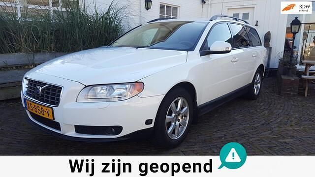 Wit Occasion 2009 Volvo V70 Kinetic Stationwagen | € 8.950 (Duur) - Afbeelding 1/4