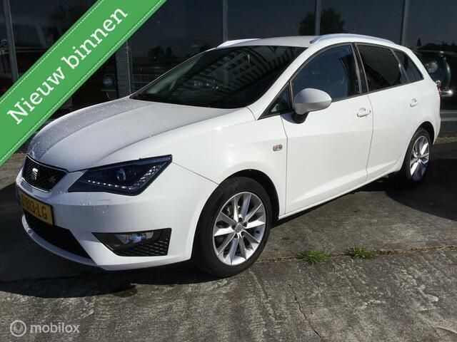 Wit Gebruikt 2012 Seat Ibiza ST FR Stationwagen | € 6.400 (Eerlijke prijs) - Afbeelding 1/4