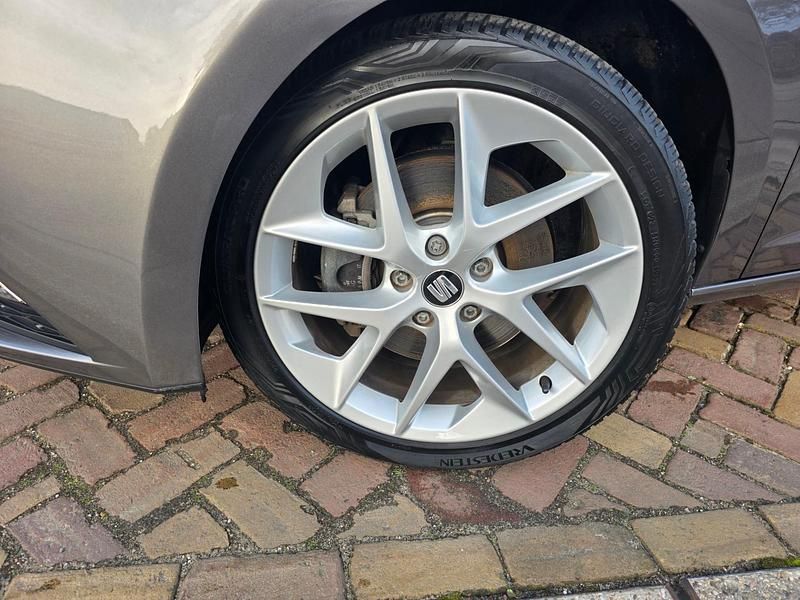 Occasion Seat Leon CONNECT 180 PK (132 kW) 2016 Grijs Stationwagen