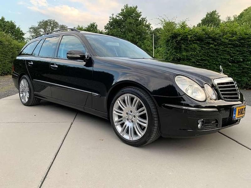 Zwart Occasion 2006 Mercedes E500 Avantgarde Stationwagen | € 10.950 - Afbeelding 1/4