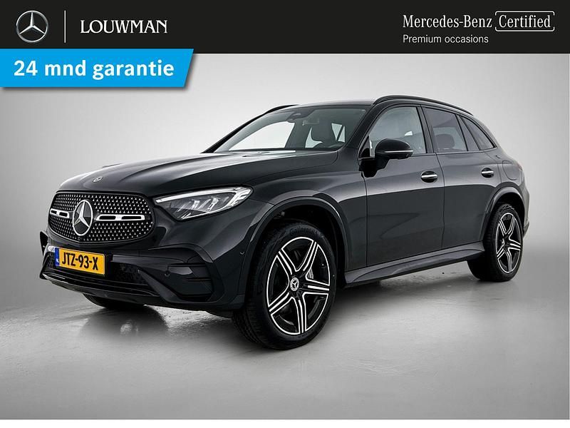Zwart Occasion 2024 Mercedes GLC300e AMG line SUV | € 66.750 (Eerlijke prijs) - Afbeelding 1/4