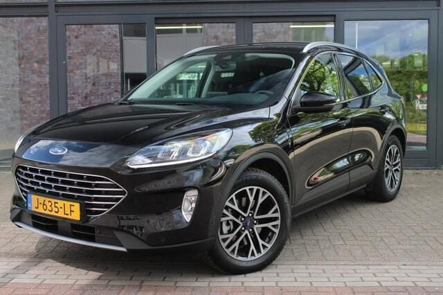 Zwart Gebruikt 2020 Ford Kuga Titanium SUV | € 19.450 (Eerlijke prijs) - Afbeelding 1/4