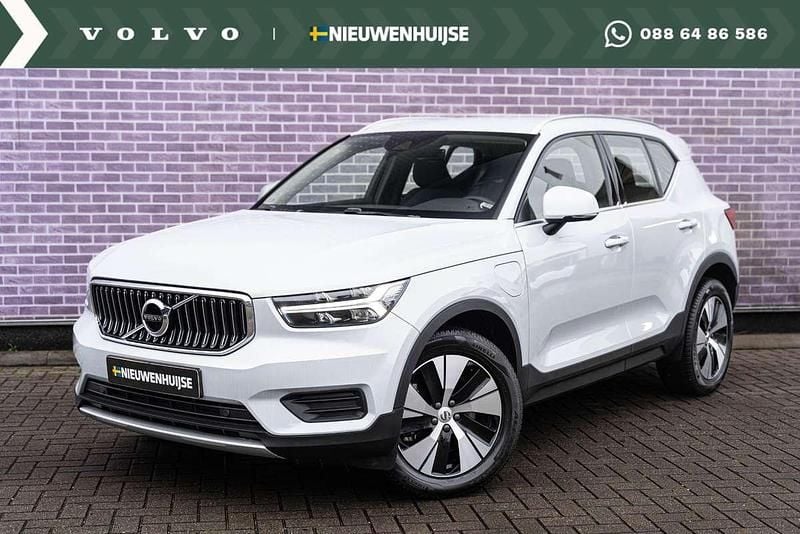 Grijs Gebruikt 2021 Volvo XC40 Inscription SUV | € 28.899 (Goede deal) - Afbeelding 1/4