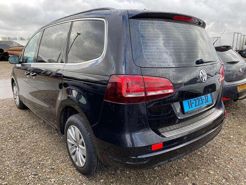 Occasion VW Sharan Comfortline 150 PK (110 kW) 2016 Zwart MPV