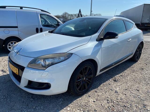 Wit Gebruikt 2011 Renault Mégane Coupé Coupé | € 1.499 - Afbeelding 1/4