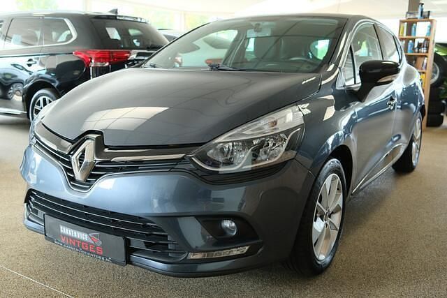 Occasion Renault Clio IV Zen 120 PK (88 kW) 2017 Grijs Hatchback