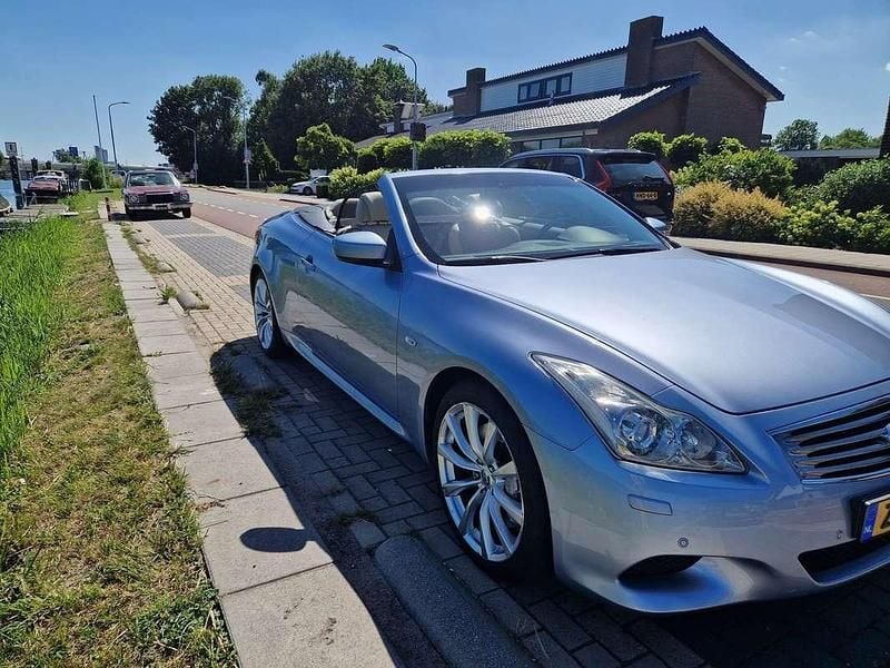 Blauw Gebruikt 2010 Infiniti G37 Coupé | € 21.900 - Afbeelding 1/4