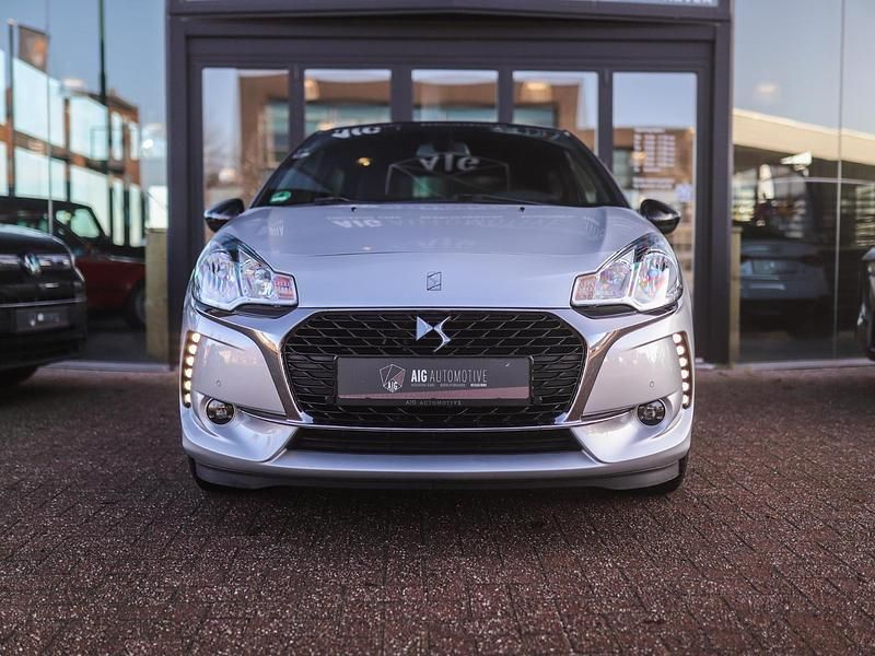Occasion DS Automobiles DS3 So Chic 82 PK (60 kW) 2016 Grijs Hatchback