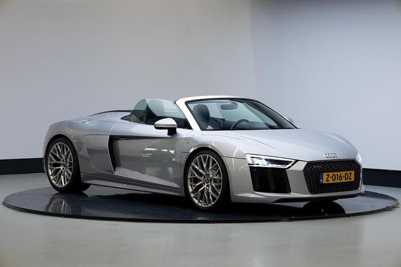Zilver Gebruikt 2017 Audi R8 Spyder Performance Cabriolet | € 138.745 - Afbeelding 1/4