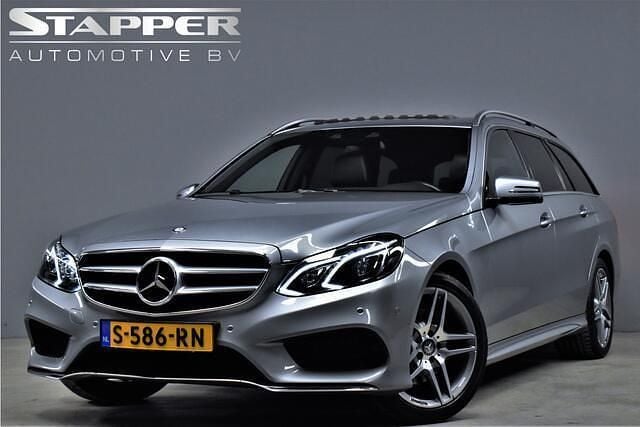 Grijs Gebruikt 2014 Mercedes E250 AMG line Stationwagen | € 19.895 (Eerlijke prijs) - Afbeelding 1/4