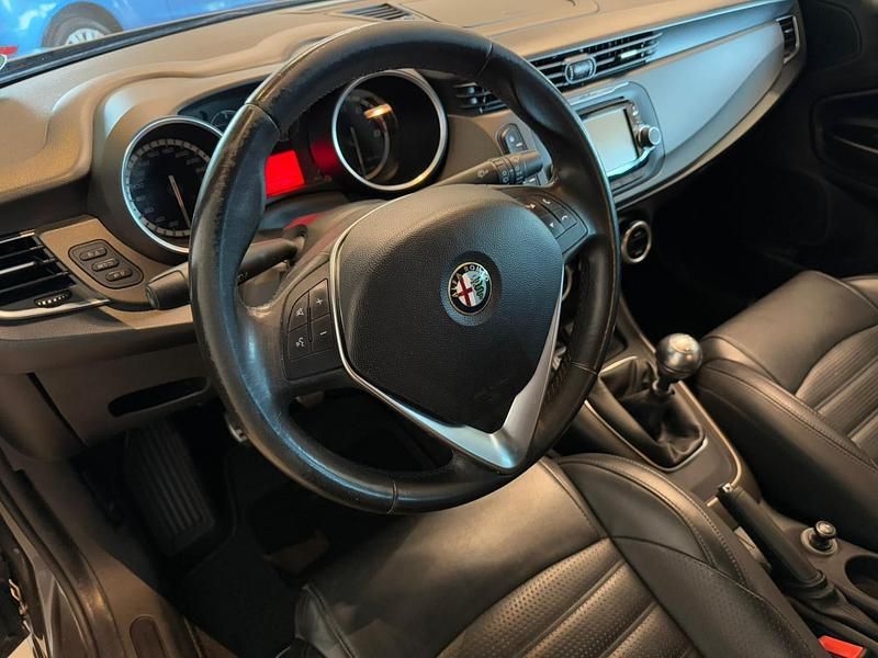 Occasion Alfa Romeo Giulietta 120 PK (88 kW) 2015 Grijs Hatchback