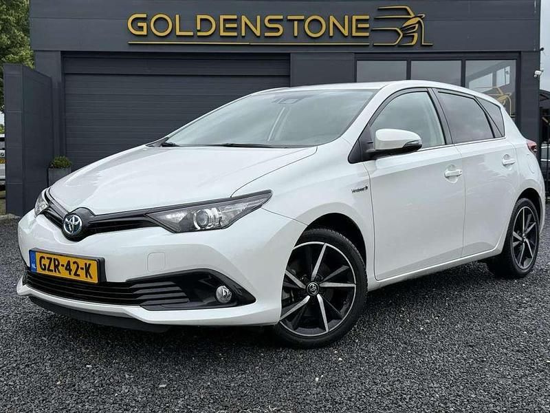 Wit Gebruikt 2018 Toyota Auris Hybrid Hatchback | € 18.443 (Eerlijke prijs) - Afbeelding 1/4