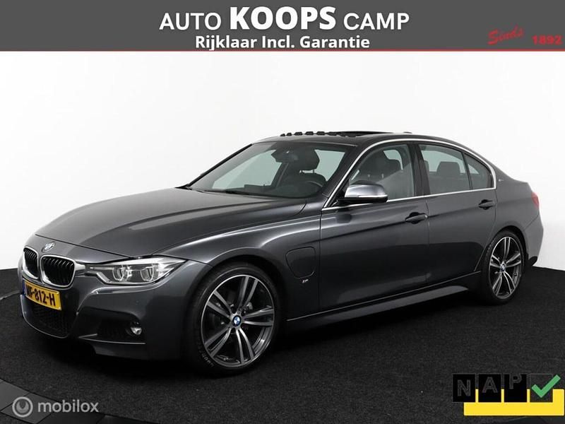 Grijs (metallic) Occasion 2016 BMW 330e Executive Sedan | € 21.950 (Eerlijke prijs) - Afbeelding 1/4