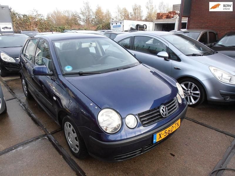 Blauw Gebruikt 2002 VW Polo Highline Hatchback | € 1.250 (Goede deal) - Afbeelding 1/4