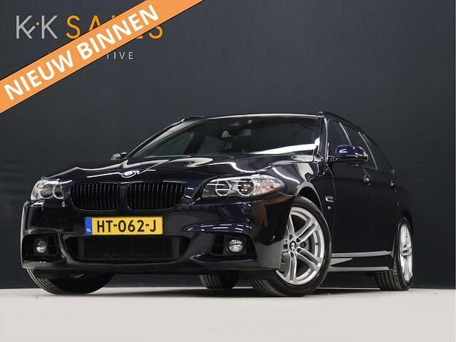 Zwart Gebruikt 2016 BMW 520 M Sport Stationwagen | € 19.940 (Eerlijke prijs) - Afbeelding 1/4