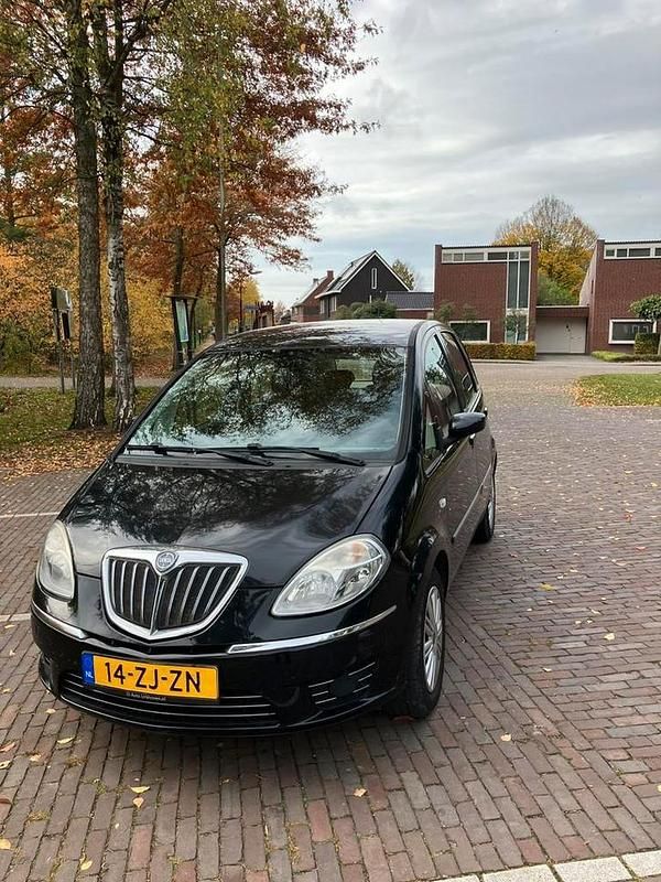 Gebruikt 2008 Lancia Musa MPV | € 1.750 (Goede deal) - Afbeelding 1/4