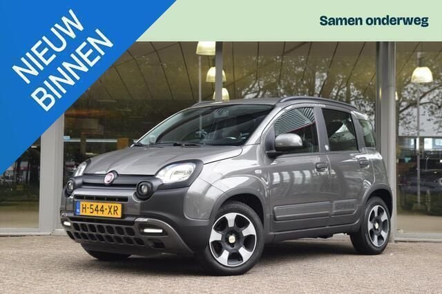 Grijs, metallic lak Gebruikt 2020 Fiat Panda Launch Edition Hatchback | € 11.995 (Eerlijke prijs) - Afbeelding 1/4