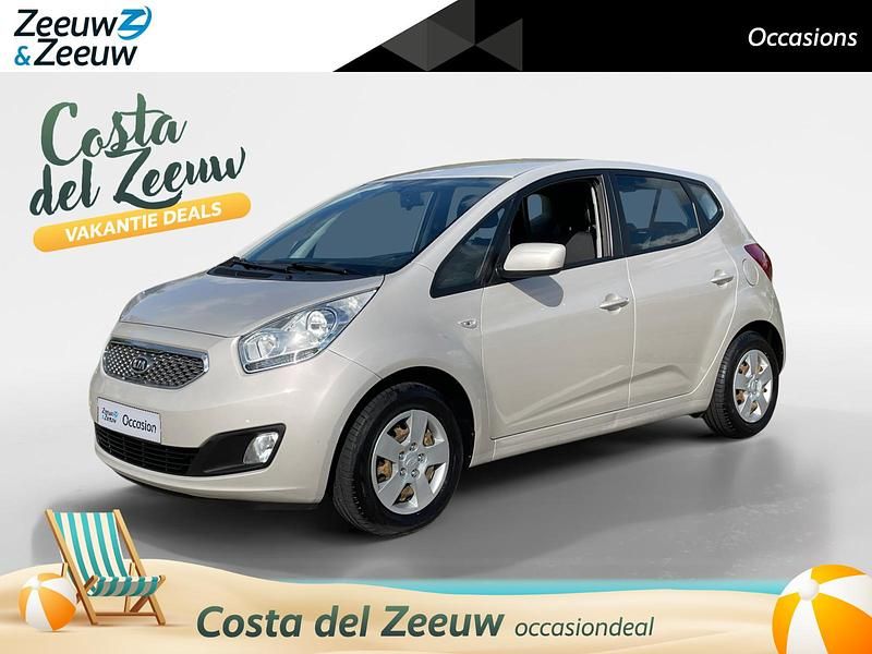 Champagne silver metallic (qu) Gebruikt 2010 Kia Venga Hatchback | € 6.750 (Iets duurder) - Afbeelding 1/4