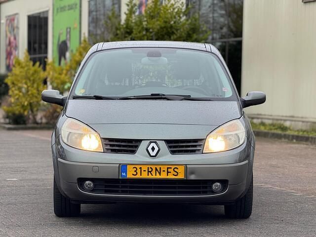 Occasion Renault Scénic II Luxe 135 PK (99 kW) 2005 Grijs MPV