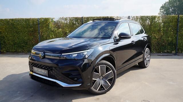 Zwart Nieuw 2025 VW Tiguan R-line SUV | € 50.990 (Goede deal) - Afbeelding 1/4