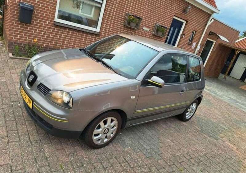 Grijs Gebruikt 2004 Seat Arosa Stella Hatchback | € 1.000 (Eerlijke prijs) - Afbeelding 1/4