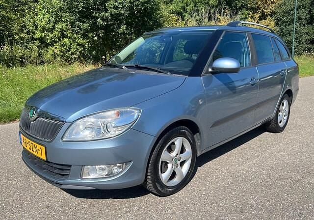 Blauw Gebruikt 2012 Skoda Fabia Tour Hatchback | € 500 - Afbeelding 1/4