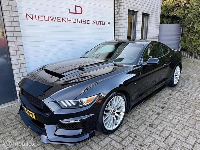 Zwart Occasion 2015 Ford Mustang Fastback Coupé | € 25.950 (Goede deal) - Afbeelding 1/4