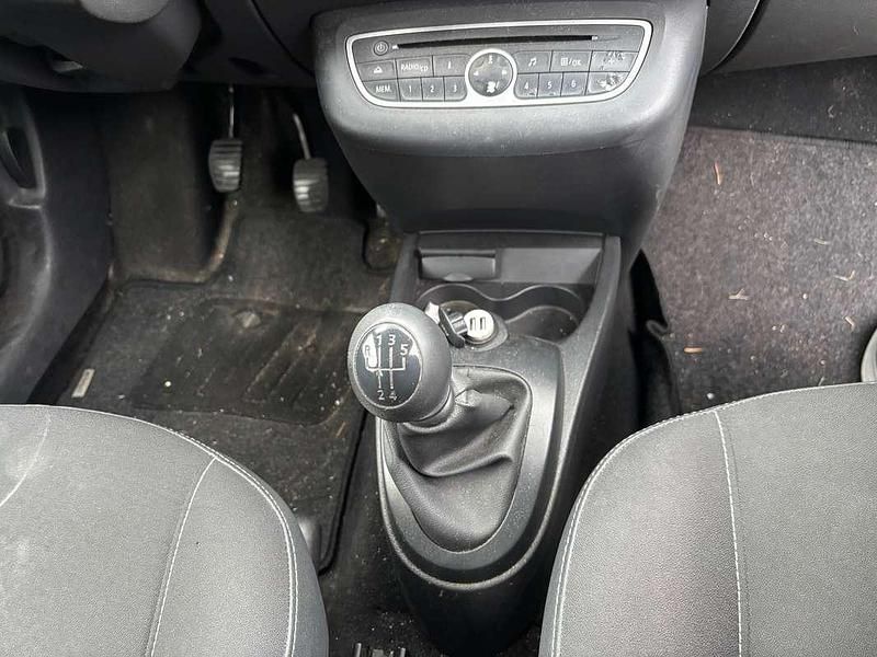 Wit Occasion 2011 Renault Twingo Dynamique Hatchback | € 2.800 (Goede deal) - Afbeelding 1/4