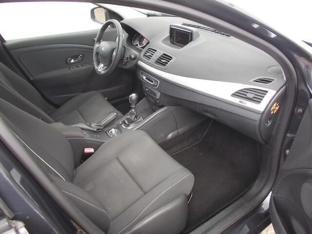 Occasion Renault Mégane GrandTour Collection 116 PK (85 kW) 2013 Grijs Stationwagen