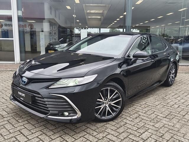 Zwart Gebruikt 2023 Toyota Camry Executive Sedan | € 39.495 - Afbeelding 1/4