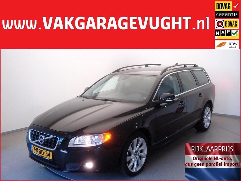 Zwart Gebruikt 2013 Volvo V70 Plus Stationwagen | € 20.950 (Eerlijke prijs) - Afbeelding 1/3