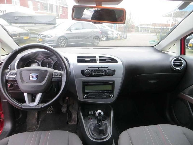 Occasion Seat Leon 127 PK (93 kW) 2011 Rood Hatchback