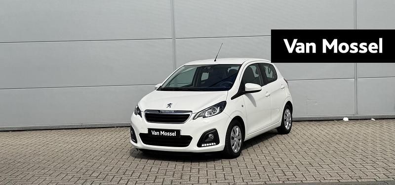 Wit Gebruikt 2020 Peugeot 108 Active Hatchback | € 8.740 (Eerlijke prijs) - Afbeelding 1/3