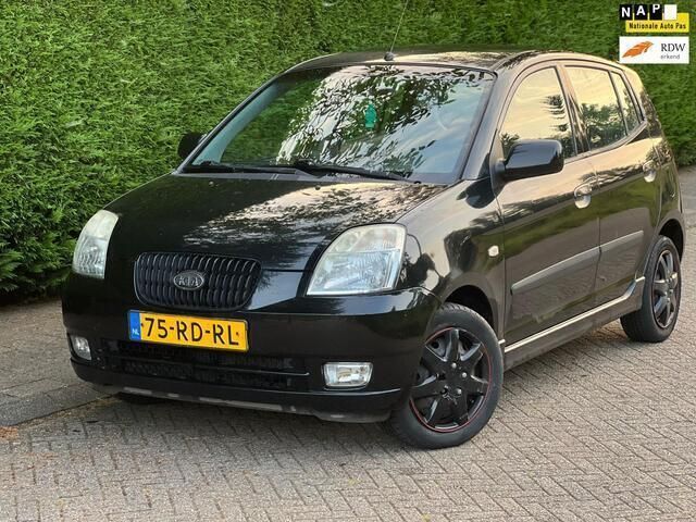Zwart Occasion 2005 Kia Picanto Hatchback | € 1.400 (Goede deal) - Afbeelding 1/4