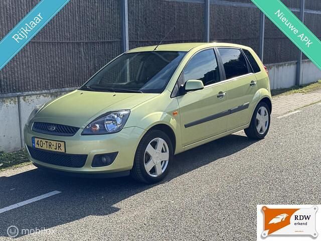 Occasion Ford Fiesta Ambiente 80 PK (58 kW) 2007 Groen Hatchback