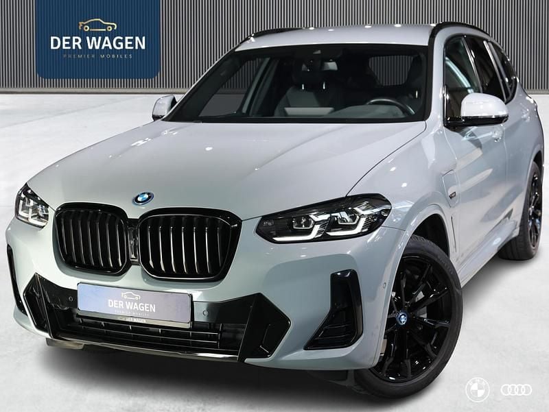 Grijs (metallic) Gebruikt 2022 BMW X3 Efficient Dynamics SUV | € 49.950 (Eerlijke prijs) - Afbeelding 1/4