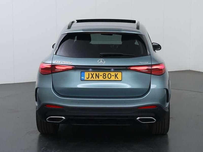 Occasion Mercedes GLC300e AMG line 204 PK (150 kW) 2025 Groen SUV