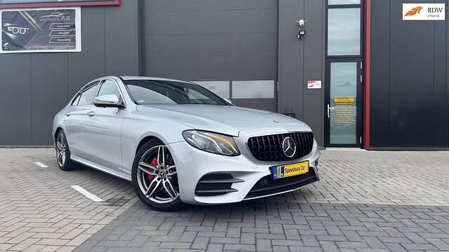 Grijs Occasion 2017 Mercedes E200 Business Sedan | € 21.699 (Duur) - Afbeelding 1/4