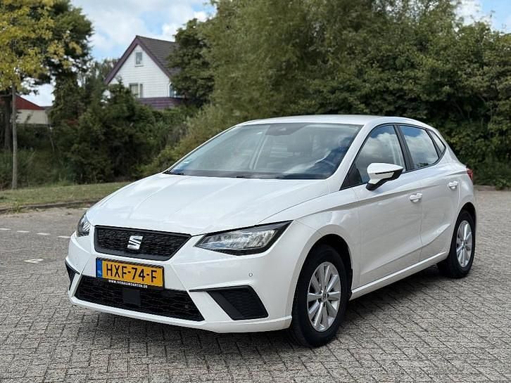 Occasion 2022 Seat Ibiza Hatchback | € 14.999 (Super prijs) - Afbeelding 1/4