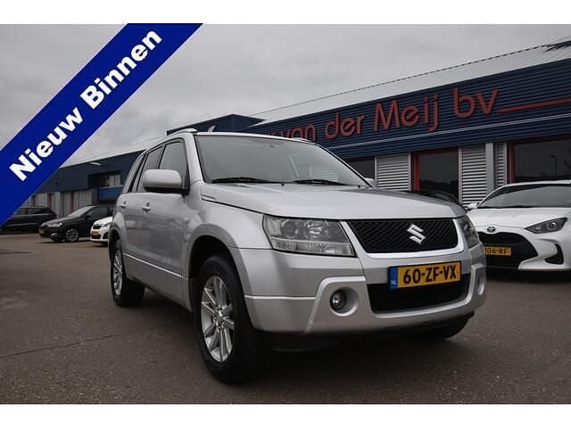Grijs Gebruikt 2008 Suzuki Grand Vitara Limited SUV | € 6.950 (Eerlijke prijs) - Afbeelding 1/4