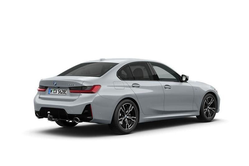 Nieuw BMW 330e M Sport 292 PK (214 kW) 2026 Brooklyn grau Sedan